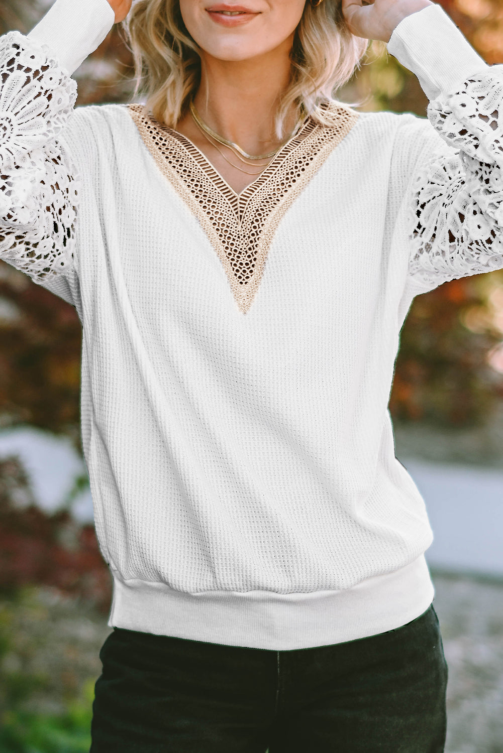 White Lace Splicing V Neck Puff Sleeve Top