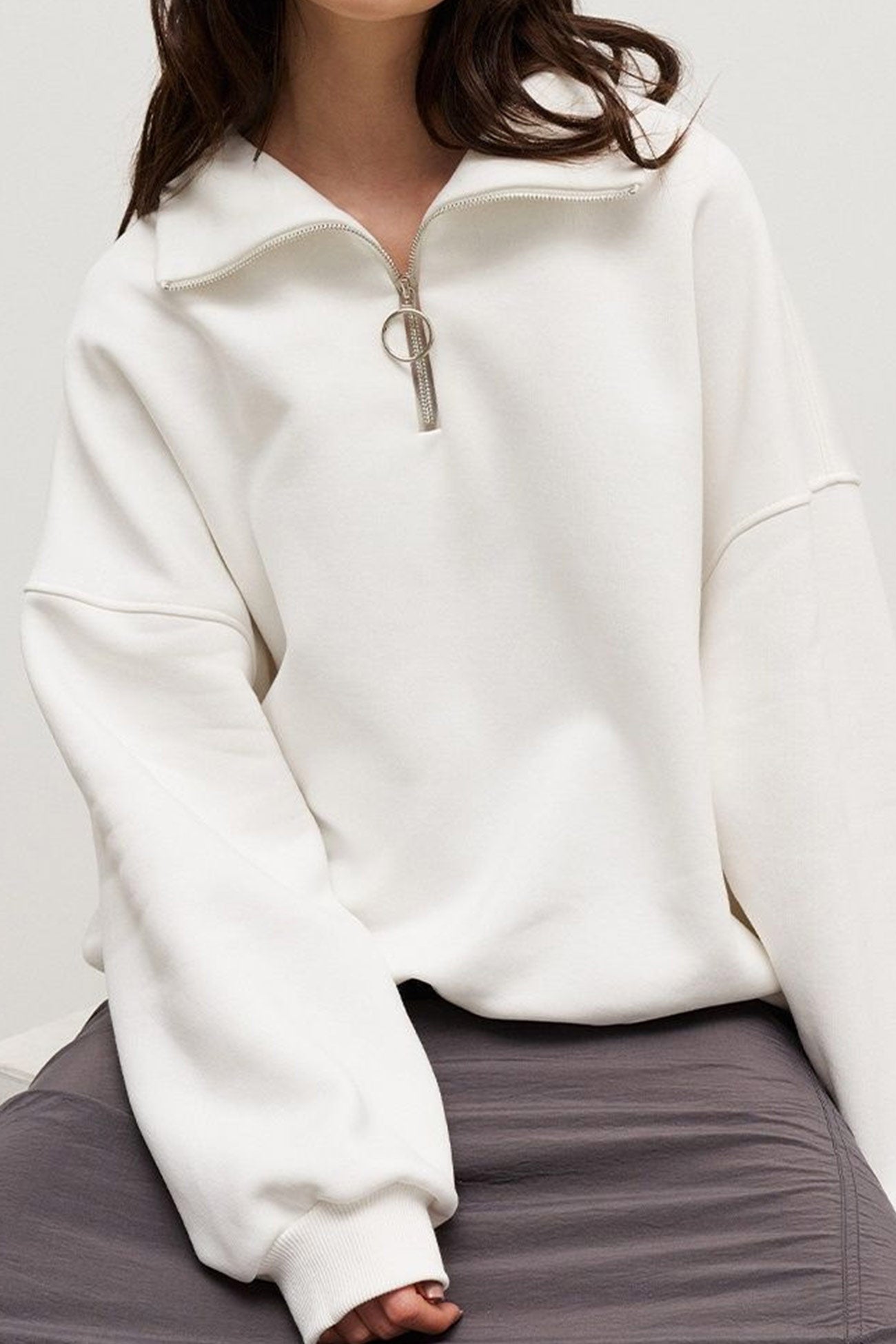 Lapel Solid Zipped Sweatshirt