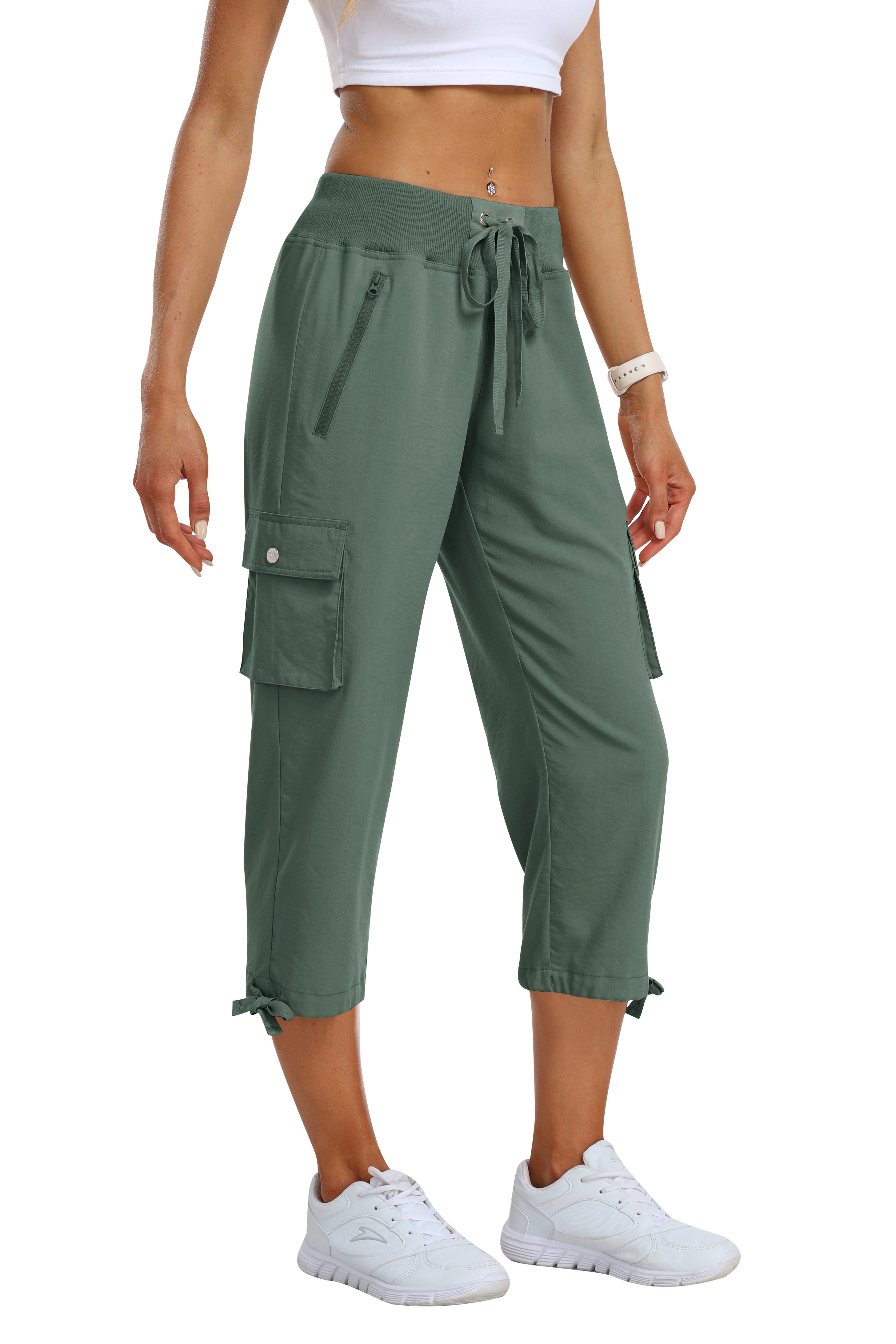 Women's loose casual quick drying travel cargo capri pants