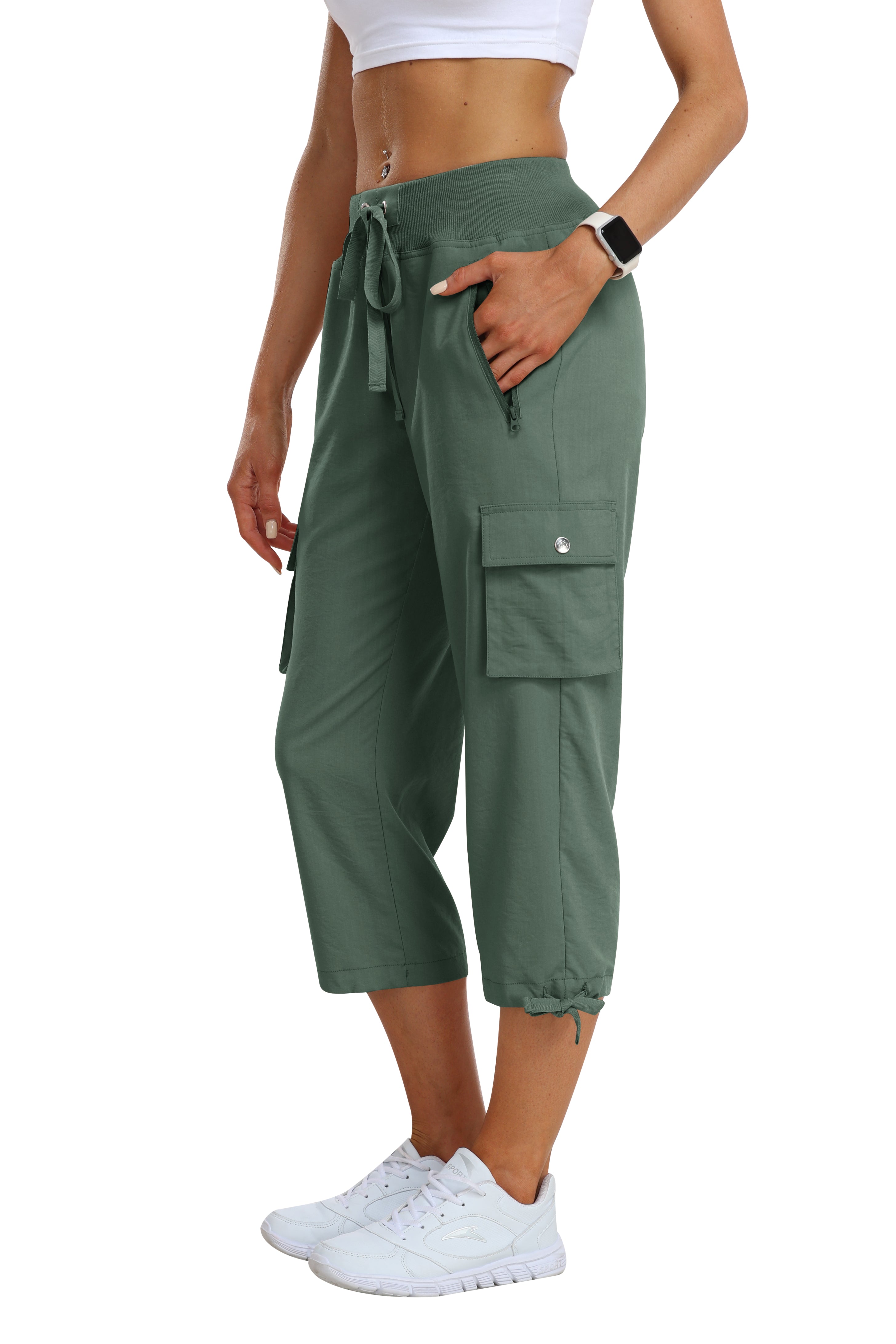 Women's loose casual quick drying travel cargo capri pants